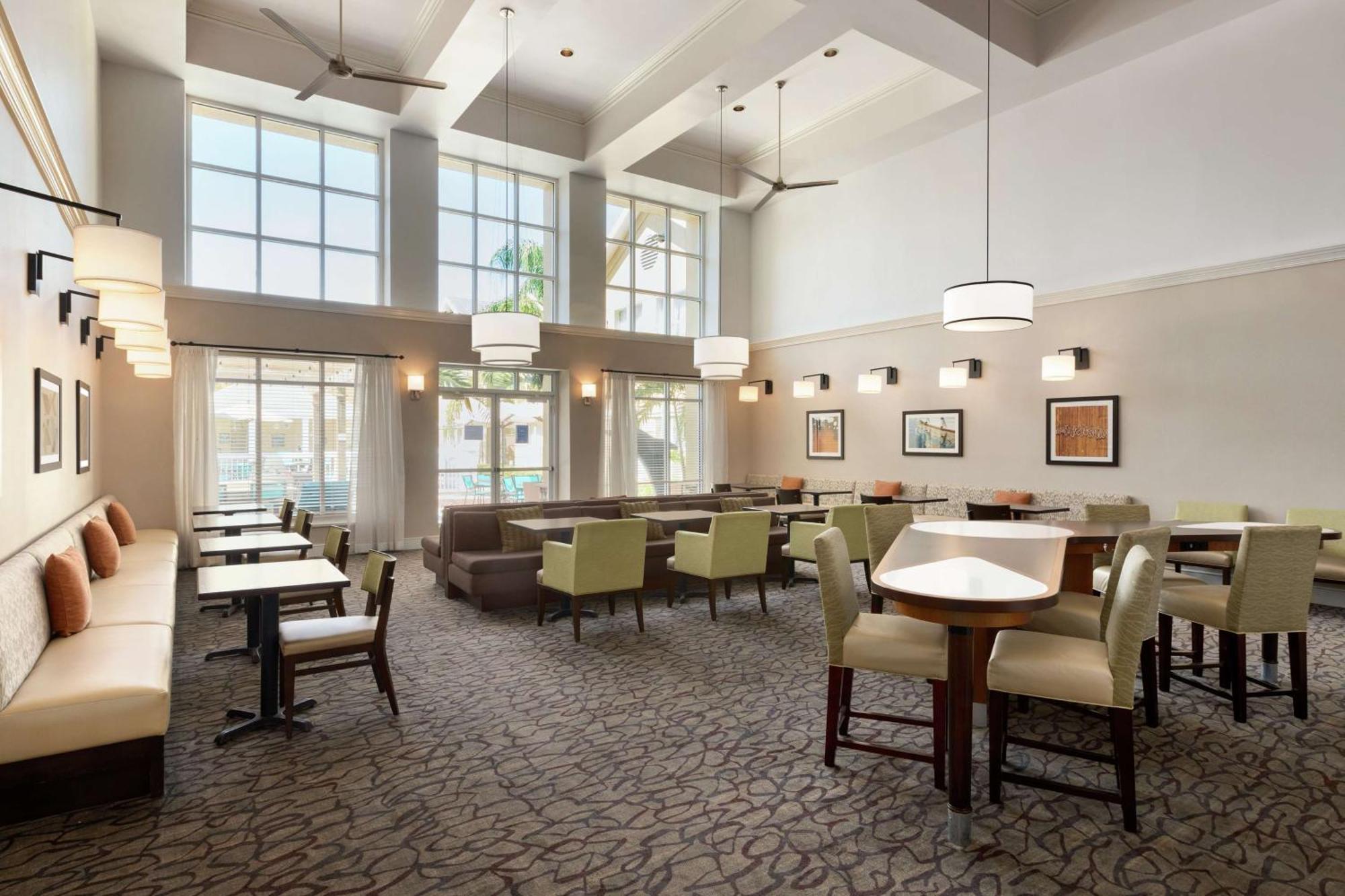 Homewood Suites By Hilton St. Petersburg Clearwater Exterior foto