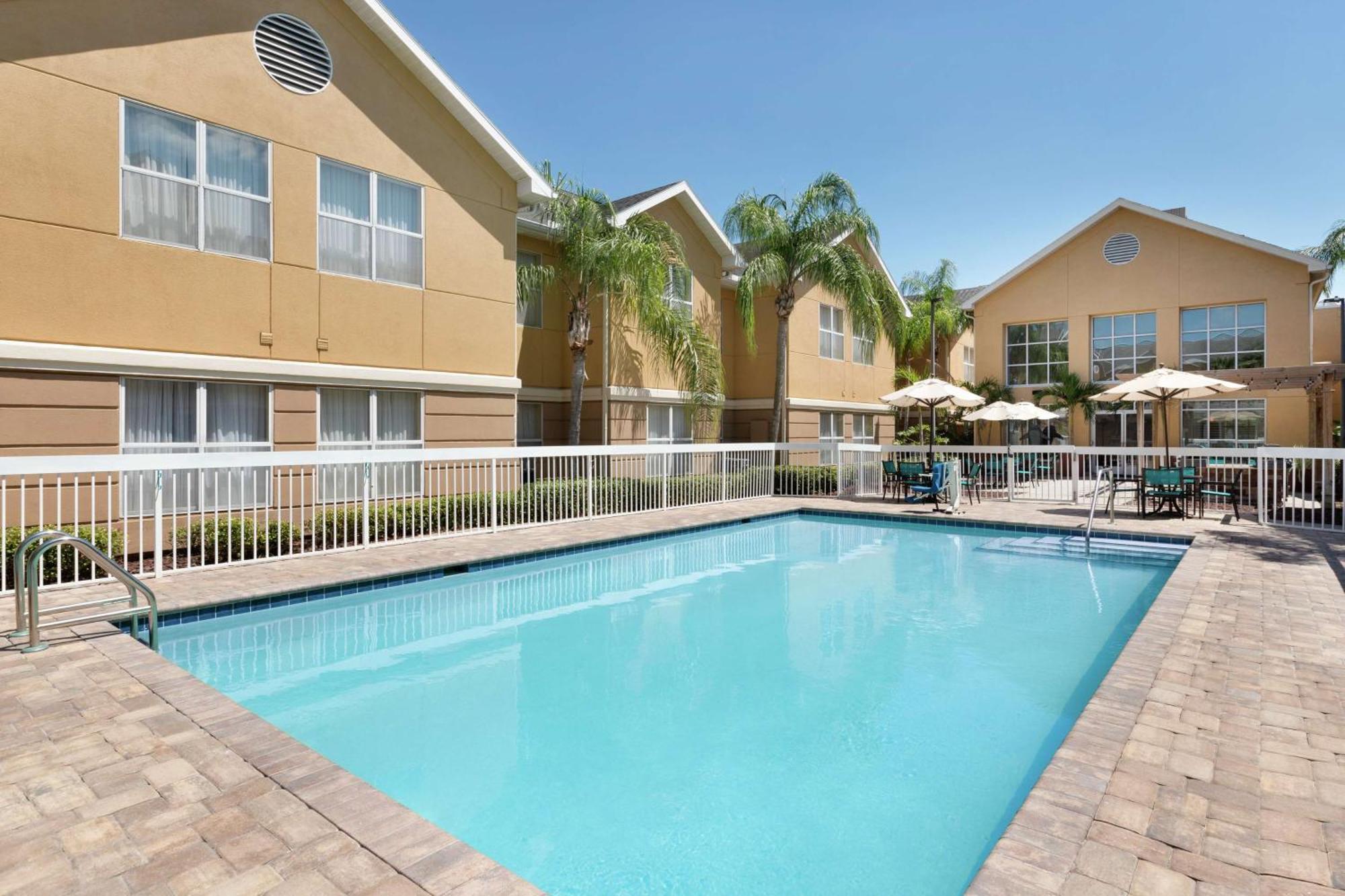 Homewood Suites By Hilton St. Petersburg Clearwater Exterior foto